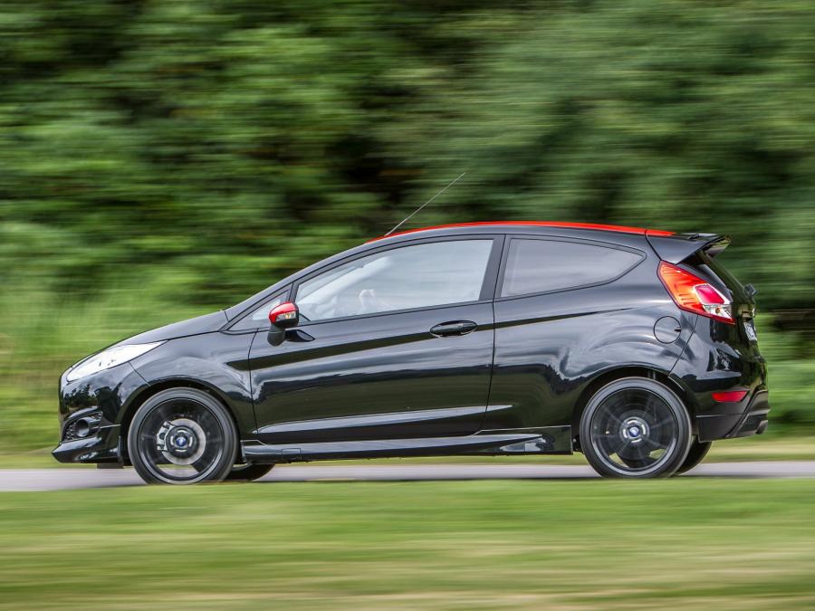  Ford Fiesta Zetec S Black 2014 года  (фото 5 из 8)